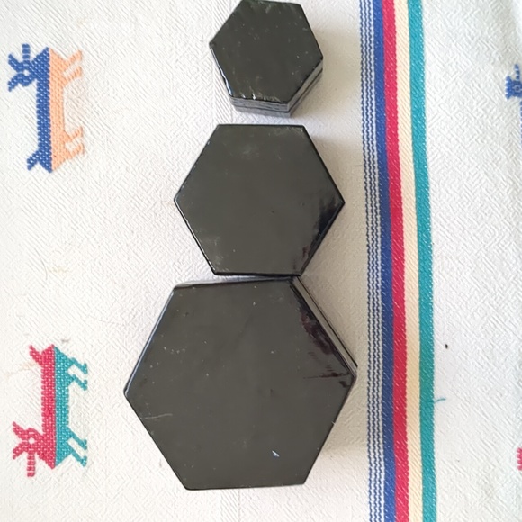 Hand-painted hexagonal nesting boxes - Picture 6 of 6